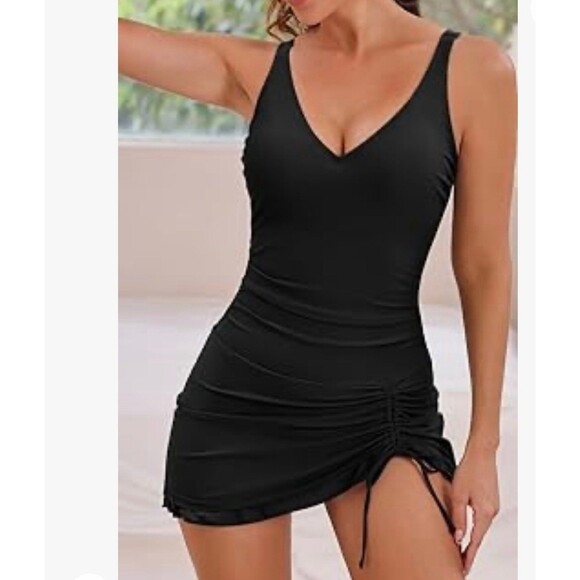 B2prity One Piece Swimdress Black Size 2XL(16W) New With Tag - Picture 2 of 10